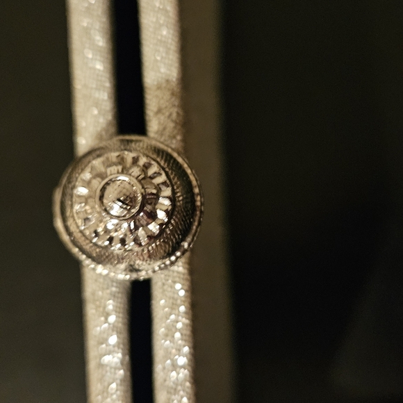 Vintage Handbad with short Chain Handle - Picture 3 of 5